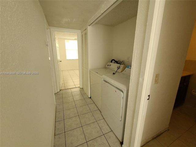 1750 NW 55th Ave 103, Lauderhill, FL 33313