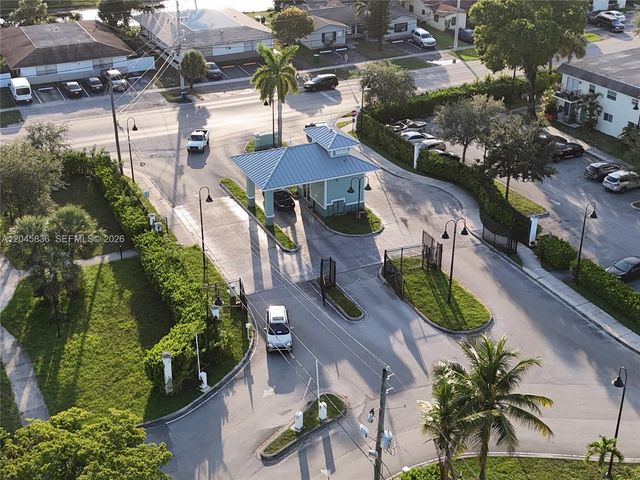 1750 NW 55th Ave 103, Lauderhill, FL 33313