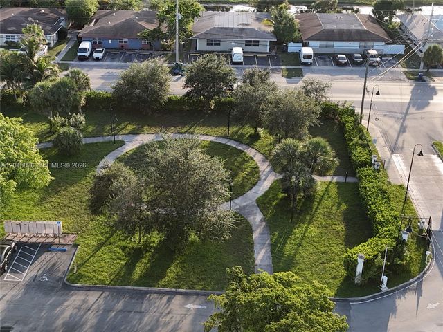 1750 NW 55th Ave 103, Lauderhill, FL 33313