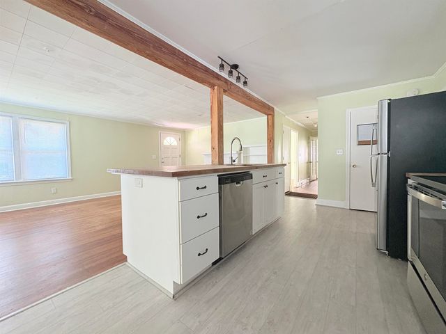 3022 Livingston Road, Tallahassee, FL 32303