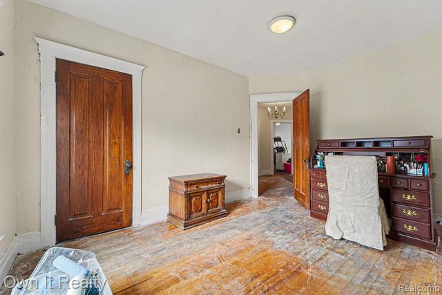 195 Massachusetts Street, Highland Park, MI 48203