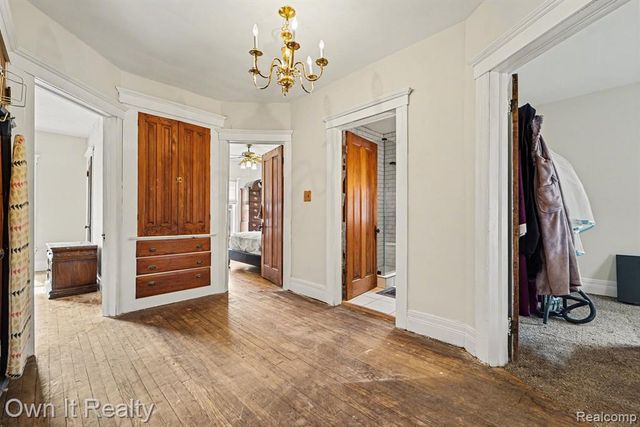 195 Massachusetts Street, Highland Park, MI 48203