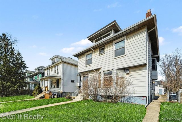 195 Massachusetts Street, Highland Park, MI 48203