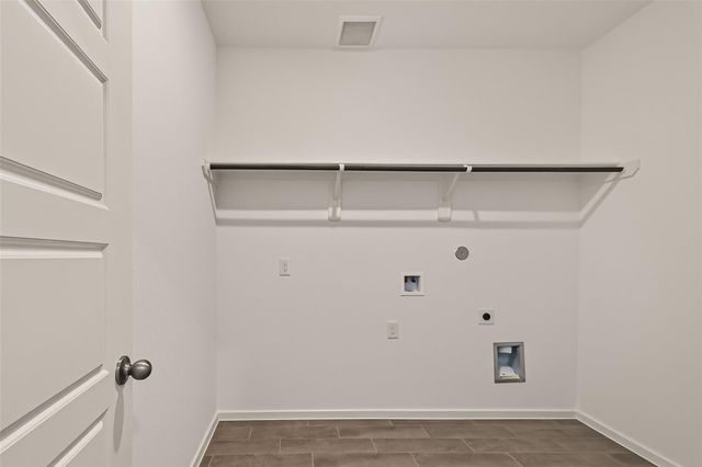 2510 Shallow Lake Lane, Iowa Colony, TX 77583