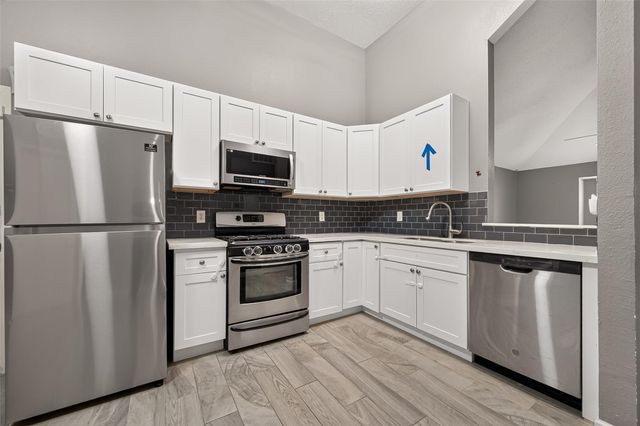 10031 Prospect Hill Drive, Houston, TX 77064