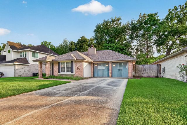 10031 Prospect Hill Drive, Houston, TX 77064