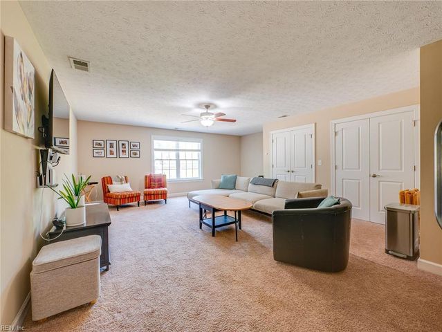 1098 Poquoson AVE, Poquoson, VA 23662