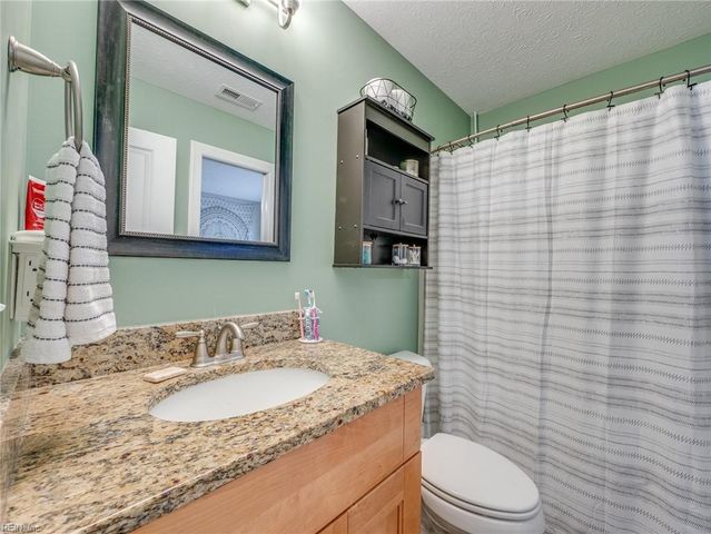1098 Poquoson AVE, Poquoson, VA 23662