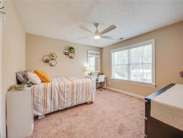 1098 Poquoson AVE, Poquoson, VA 23662