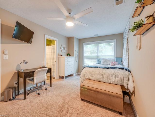 1098 Poquoson AVE, Poquoson, VA 23662