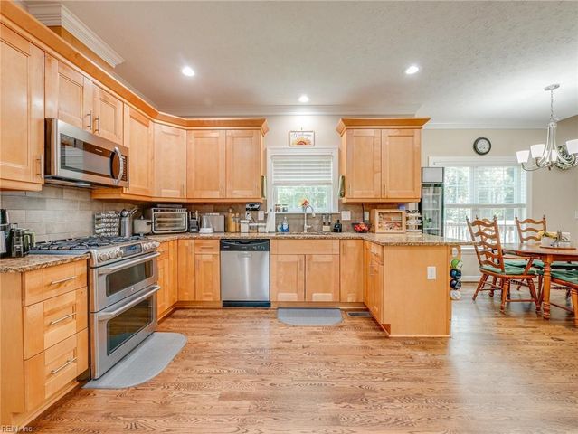 1098 Poquoson AVE, Poquoson, VA 23662