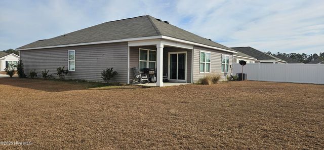 4574 E Coast Lane, Shallotte, NC 28470