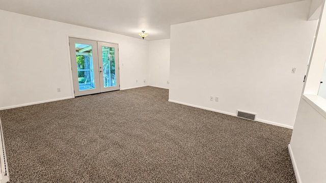 828 W 19TH AVENUE, Oshkosh, WI 54902