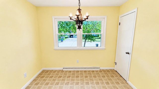 828 W 19TH AVENUE, Oshkosh, WI 54902