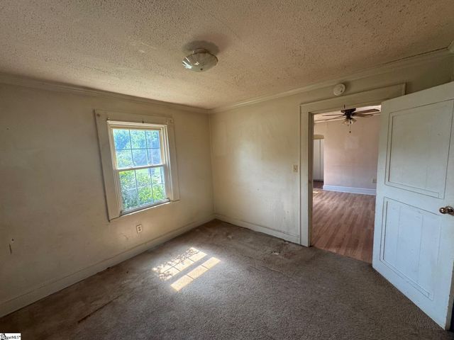 19 Zarline Street, Greenville, SC 29611