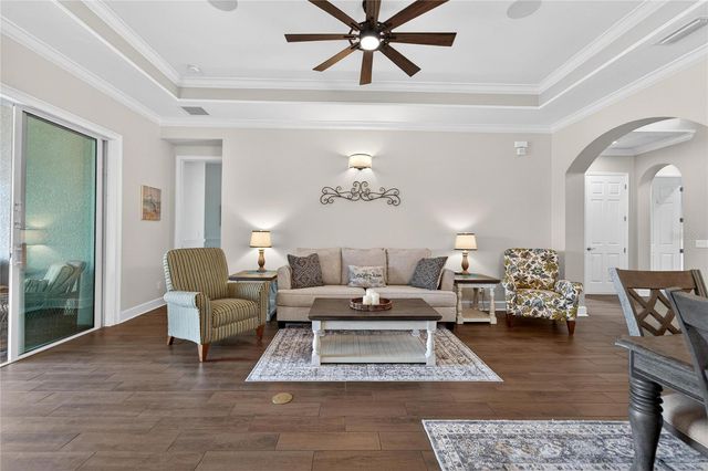 1613 EMERALD DUNES DRIVE, Sun City Center, FL 33573