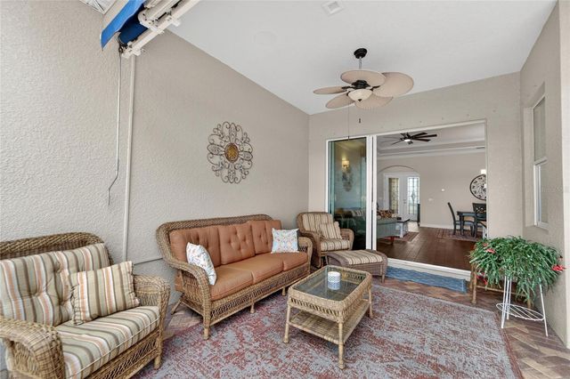 1613 EMERALD DUNES DRIVE, Sun City Center, FL 33573