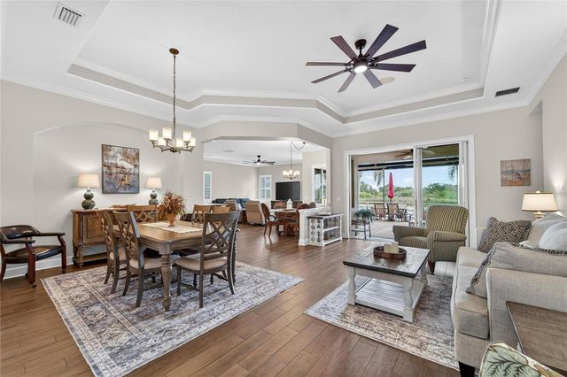 1613 EMERALD DUNES DRIVE, Sun City Center, FL 33573