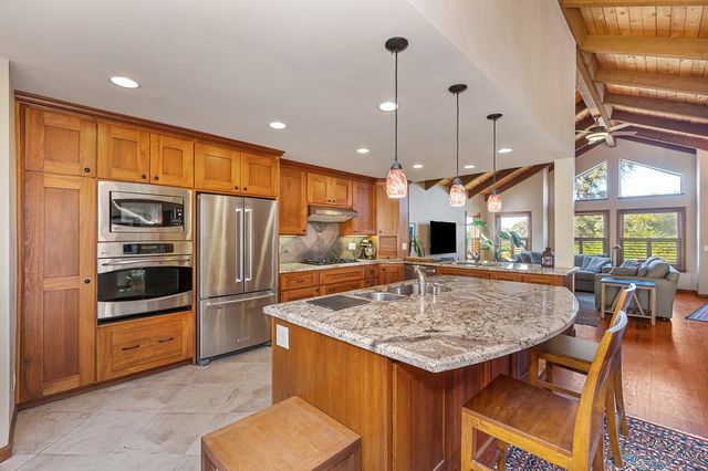 11130 Tanglewood Dr, Auburn, CA 95603