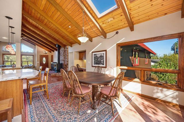11130 Tanglewood Dr, Auburn, CA 95603