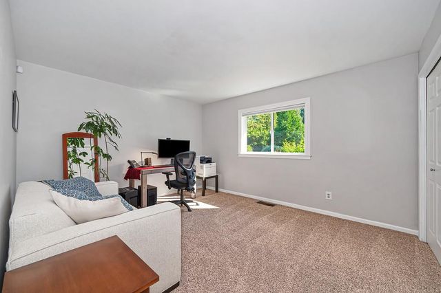11130 Tanglewood Dr, Auburn, CA 95603