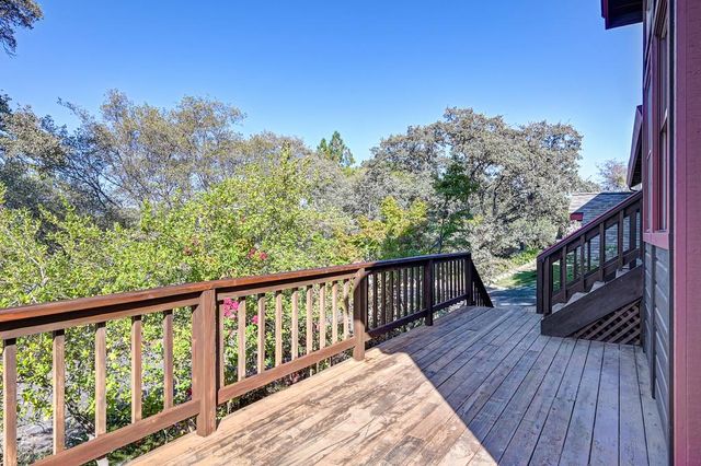 11130 Tanglewood Dr, Auburn, CA 95603