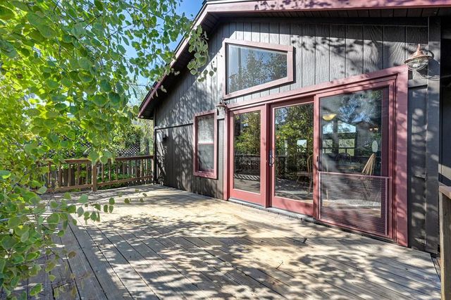 11130 Tanglewood Dr, Auburn, CA 95603