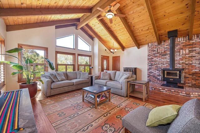 11130 Tanglewood Dr, Auburn, CA 95603