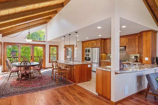 11130 Tanglewood Dr, Auburn, CA 95603