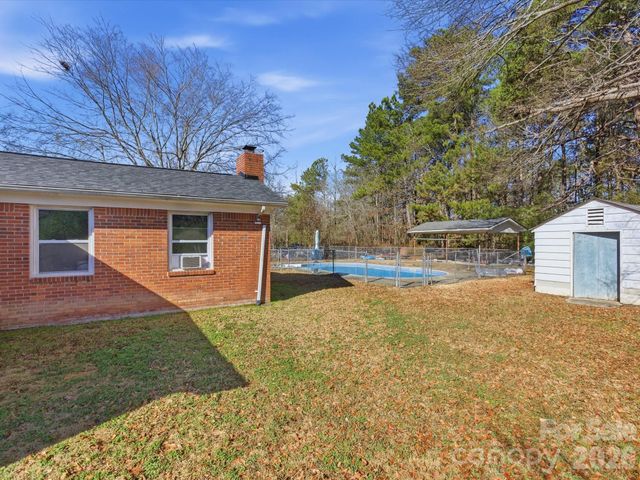 2694 Pineview Drive, Lancaster, SC 29720