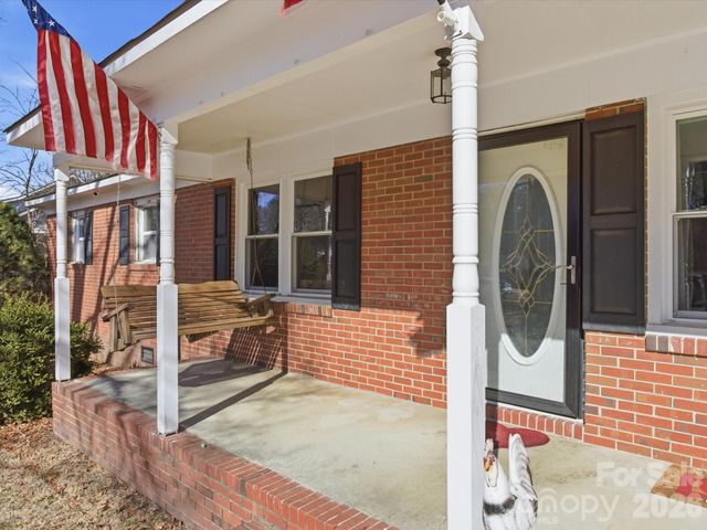 2694 Pineview Drive, Lancaster, SC 29720