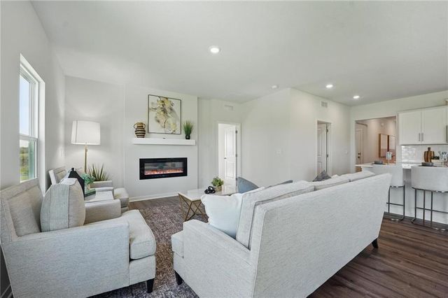 19610 W 201st Street, Spring Hill, KS 66083