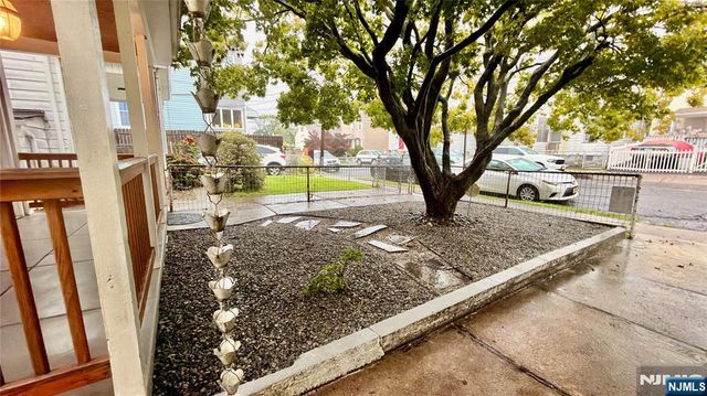 58 Henderson, Paterson, NJ 07501