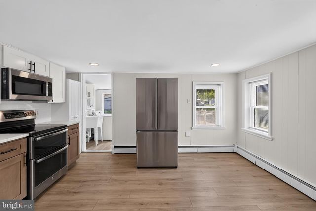 517 MAPLE ST, Bristol, PA 19007