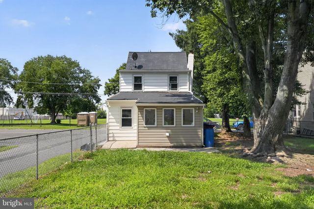 517 MAPLE ST, Bristol, PA 19007