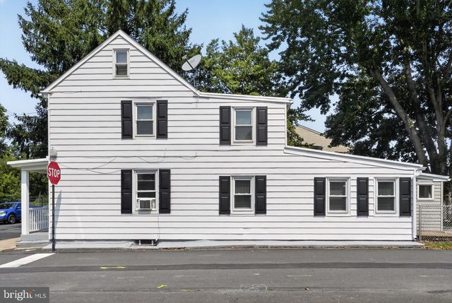 517 MAPLE ST, Bristol, PA 19007