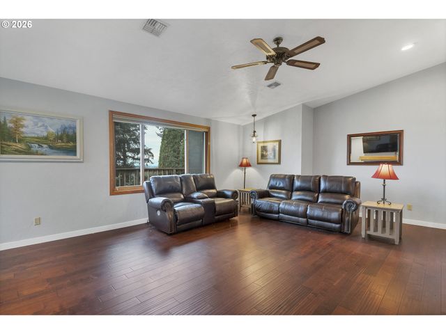 33844 SUNNYVIEW Dr Ne, Albany, OR 97322