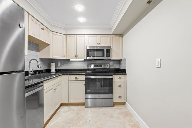 3301 S Ocean Boulevard 1006, Highland Beach, FL 33487