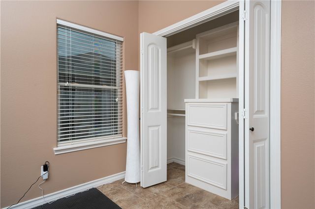 6934 Round Table St, Corpus Christi, TX 78414