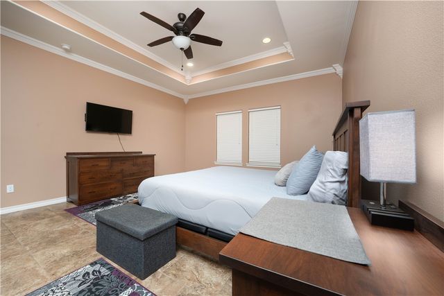 6934 Round Table St, Corpus Christi, TX 78414