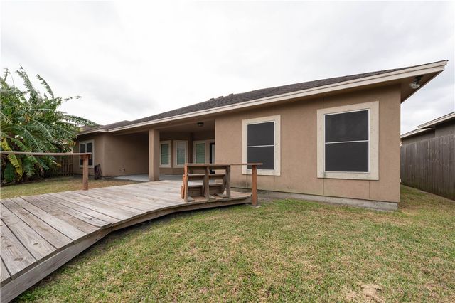 6934 Round Table St, Corpus Christi, TX 78414