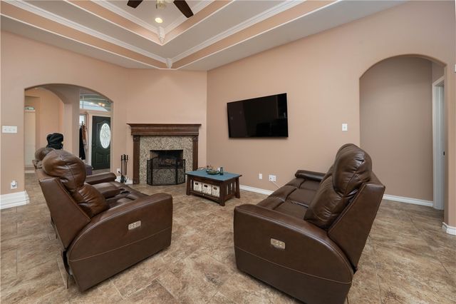 6934 Round Table St, Corpus Christi, TX 78414