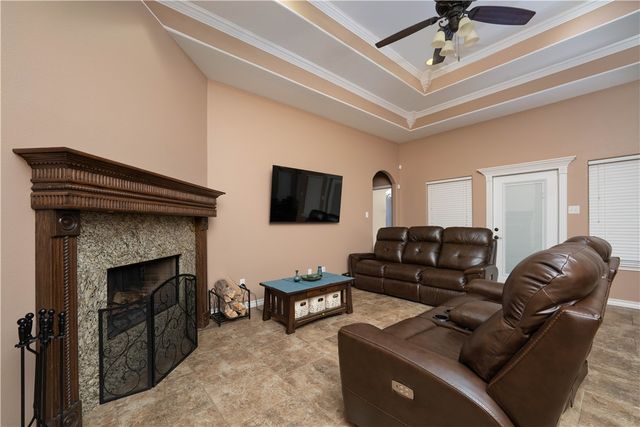 6934 Round Table St, Corpus Christi, TX 78414