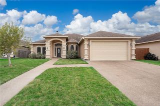 6934 Round Table St, Corpus Christi, TX 78414