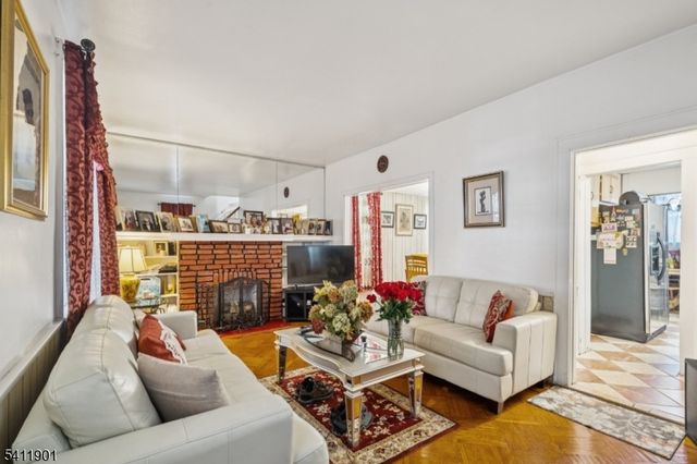 7 Wolf Pl, Irvington Twp., NJ 07111