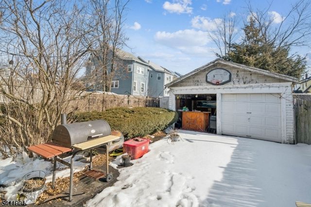 7 Wolf Pl, Irvington Twp., NJ 07111