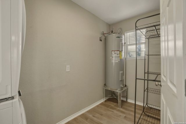 7924 County Road 128, Floresville, TX 78114