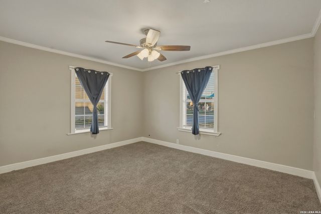 7924 County Road 128, Floresville, TX 78114