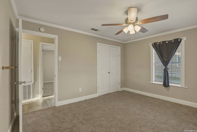 7924 County Road 128, Floresville, TX 78114