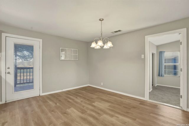 7924 County Road 128, Floresville, TX 78114